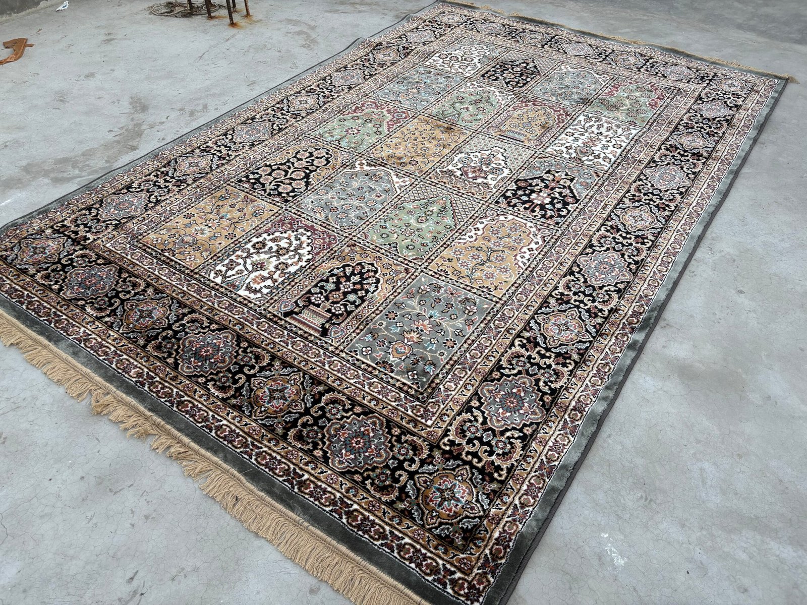 Kashmiri Persian Design Carpet For Living Room Bedroom And For Hall | Machine Woven Designer Anti Skid Carpets - Image 4